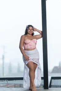 Virgin-Totona LINDA টি ছবি