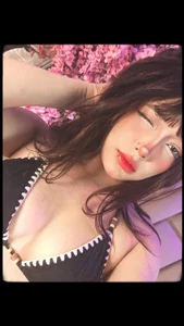 Parismorelli1 I'm not wearing underwear.💦 Pic 2