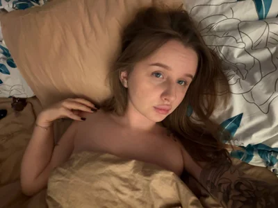 Rina_Panic I'm in your bed😁 Pic 3