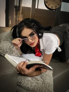 Violeta_sum kullanıcısının sexy schoolgirl 🔥🔥🤓 albümü -  fotoğraf