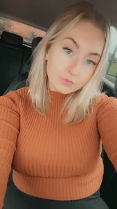 RebeccaSquirtsXXX Selfie 📸😘 Pic 8