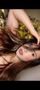 red makes me feel so attractive de KylieVennet Foto 2