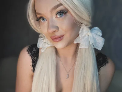 Elsa_Bi Public Pic
