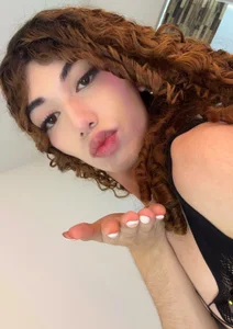Allison_Parker1_ I want to know how much you like me.😋 Pic