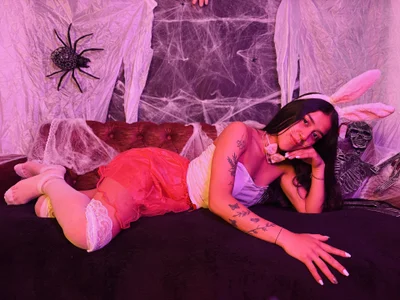 DanielaMonroe “Salté directo a tus fantasías…” 😈✨ Pic 8