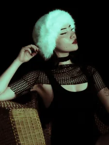 SaharaKramer In the darkness 🤍🖤🩶 зображення 2