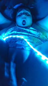 HentaiXSenpai Public  2টি ছবি