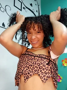 Alika_Shanty Cute attire Pic 6