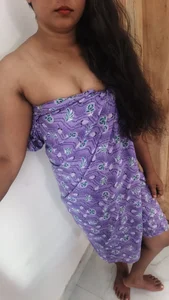 Sudubeby2410 එන්න ලමයි මගෙන් සතුටු වෙන්න Foto 2