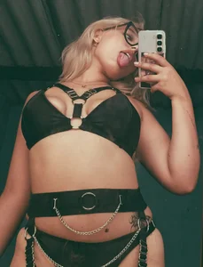 I love my body in sexy lingerie💄🤭 de SkylerRose3  2 photos