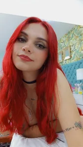 MeganLorensx My favorite color ... Red Pic 3