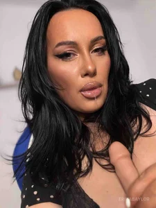 AnnaAnn_Milf wanna play? Foto