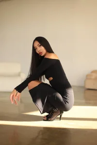 _MIURA_ Look a little deeper📸😈  3. fénykép