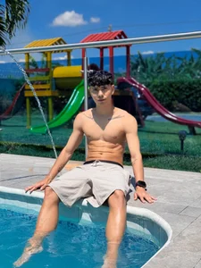 ☀️ de AndresM001  3 Imagens