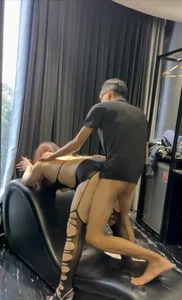 Tại phòng xông hơi