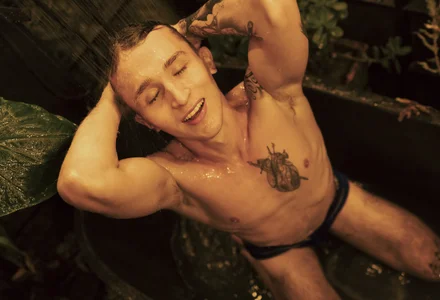 Dylanwhite23_ in the shower Hình