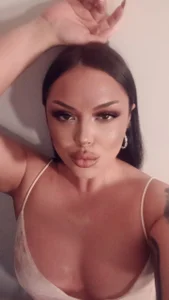 AngelaBabe3 Public Foto 4