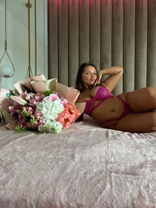 CelesteBailey Birthday girl 🎂🎉🎉 Pic 8