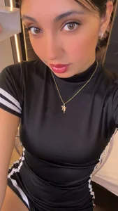 _ArianaToroo Hot monday 💗 Pic