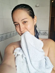 HairyAmara Naturally Amara Pic