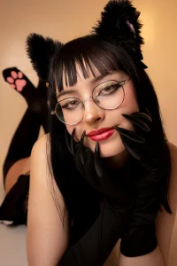 Zoe_Lynch_のyour cute kittyの 5枚の写真