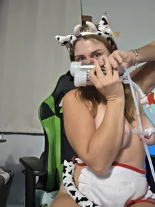 MaryBrook1 Hucow Immagine  3