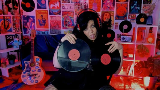 MaryHarrys Grunge Pic 6