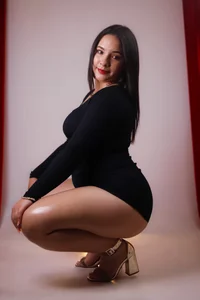 _miss_mia How sexy and elegant I look Pic 5