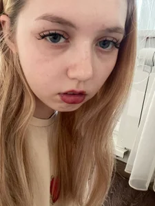 mollyy_snow's XXX Nude Photo 4