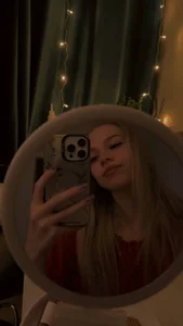 Very_Cute_Girl Public Pic 2