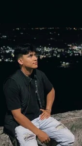 Liam_Chameliam kullanıcısının my nights from the viewpoint of my city and wherever I am. 😸 albümü -  3 fotoğraf