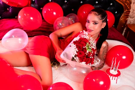 AnahisBennett Birthday Queen 👑🎂 Foto 5