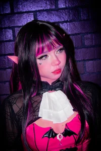 Petit-Rosse 🦇 D R A C U L A U R A 🩷🦇 Pic 3