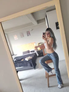 Hii!!😏🥰 de Dani-peggin  Imagens