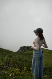 luna_young Public Pic 3