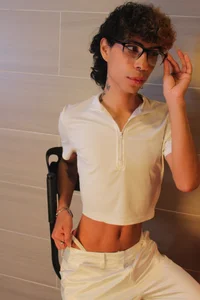 little_lemmons_ serious but mischievous boy Immagine  2