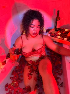 memphiswilliam Want an unforgettable date? 💌💋 Immagine  2