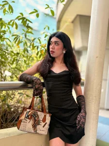 RoseAmarie Touch me Pic