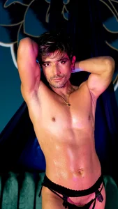 Adam_MillanFF Public Poză