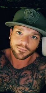 Public de str8freak23  photos