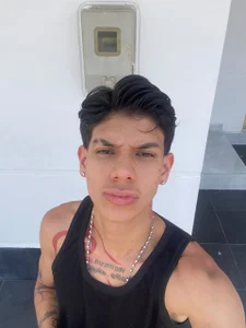 Gushi_on Public Poză 5