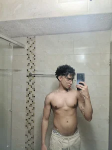 Public de sein_julian18  2 Imagens