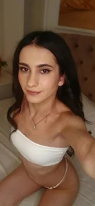 SilviaVanda more of me Pic