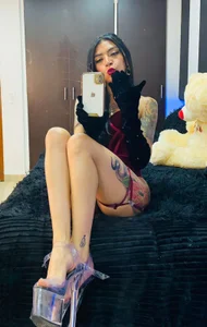 Kadarah 💋👠 টি ছবি