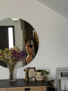 KayleeBella kullanıcısının More of meee😍 albümü -  3 fotoğraf