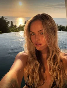 theluvaimee Public Foto