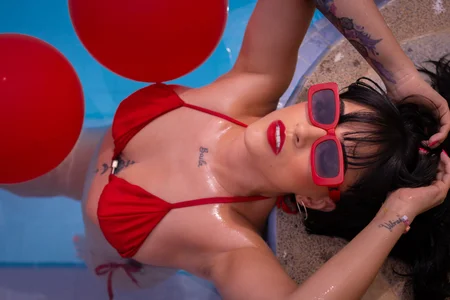 Aura_Baker Public Pic 2