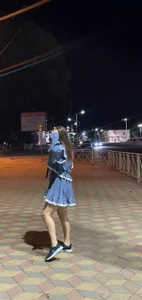 SophieHazely Public Pic 5