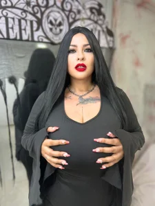 Zdjęcia KarllaWalker 👻Midnight Desire with Homero 🎃 🕸️:  6