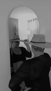 Lucy_Milf_68 Public Pic 7